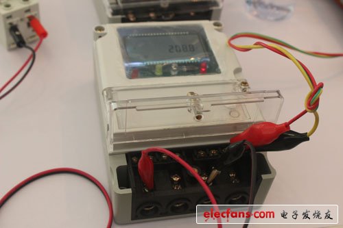 專用于智能抄表系統的德州儀器單向電表IC SoC解決方案——MSP430F6736。