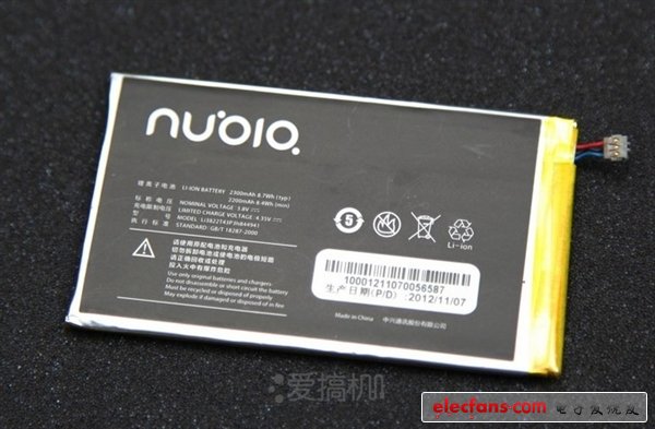 真值3456？拆開nubia Z5一探究竟