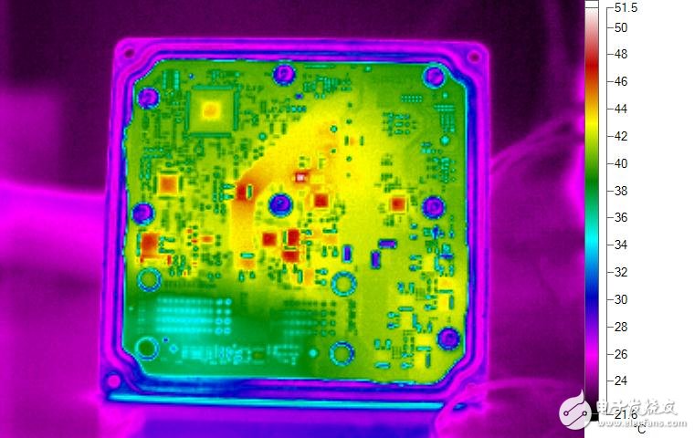 PCB板因功率器件發熱傳遞至背面，局部溫度偏高