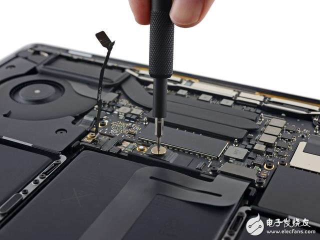 蘋果新Macbook Pro13寸拆解：集成度創新高度 搭配史上最好音質