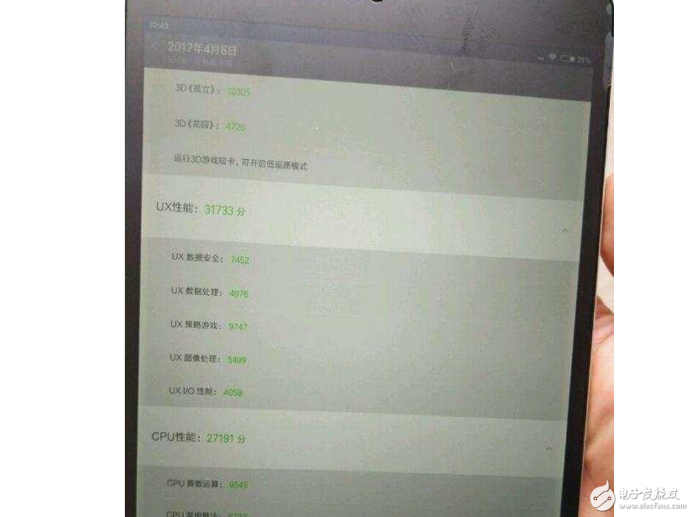 小米平板3開箱跑分8萬多：4G運存+64G內(nèi)存+鋁合金材質(zhì)