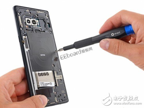 三星Galaxy Note8拆解詳情：你這是想不讓我換掉原裝電池呀！