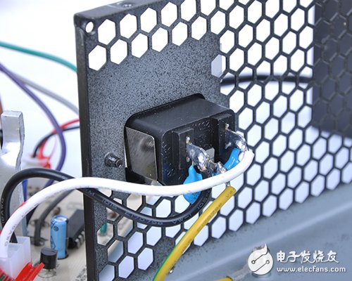 應用攢機變頻節能 鑫谷 勁翔400A賞析