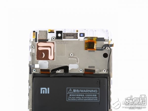 小米Max 2手機拆解：動手難度不高，容易維修
